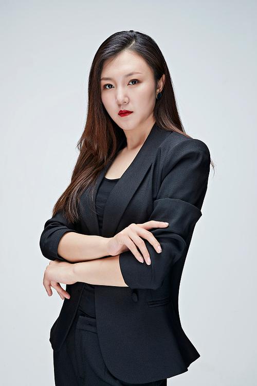 莫经理